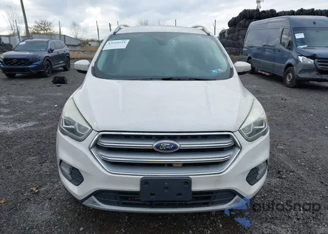 2017 Ford Escape Titanium z USA, uszkodzony, nr VIN 1FMCU0JD3HUC58564